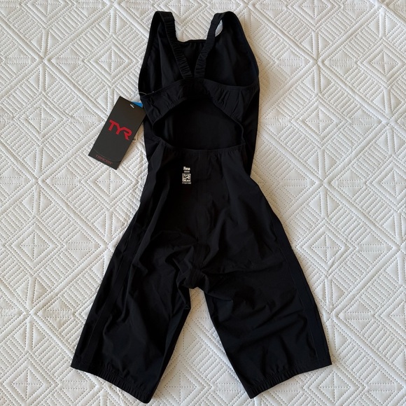 TYR Women’s Tracer B-Series Shortjohn Swimsuit Size 30L, 28 In Black - Picture 4 of 13